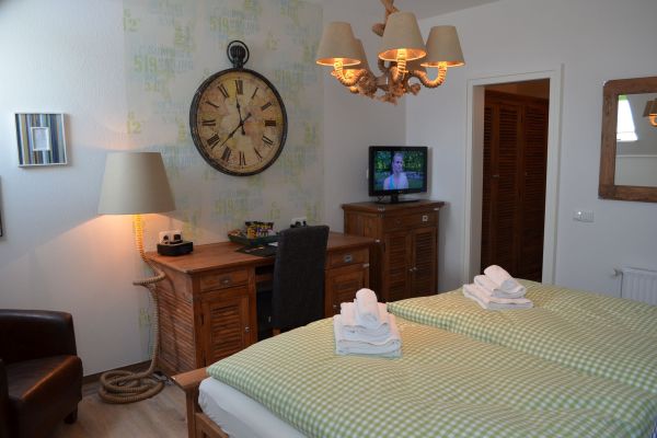 Land-gut-Hotel Bernstein Bootshaus (Büsum)